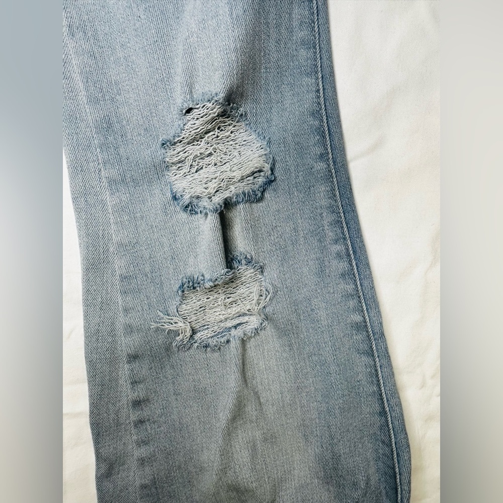 Levi's Sky Blue High Rise Women's Jeans - Picture 6 of 11